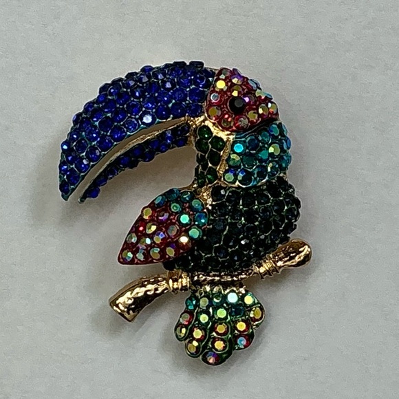 Multi Colored Toucan Bird Brooch with Rhinestones - Picture 9 of 9